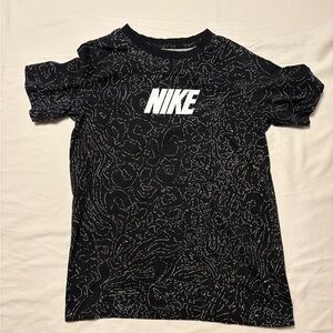 Nike Kids Black and White Patterned Tee